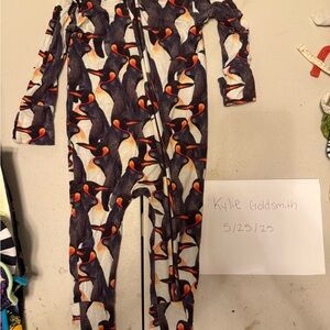 Muse Threads Emperor Penguins Zippie, 9-12 months, bamboo pajamas